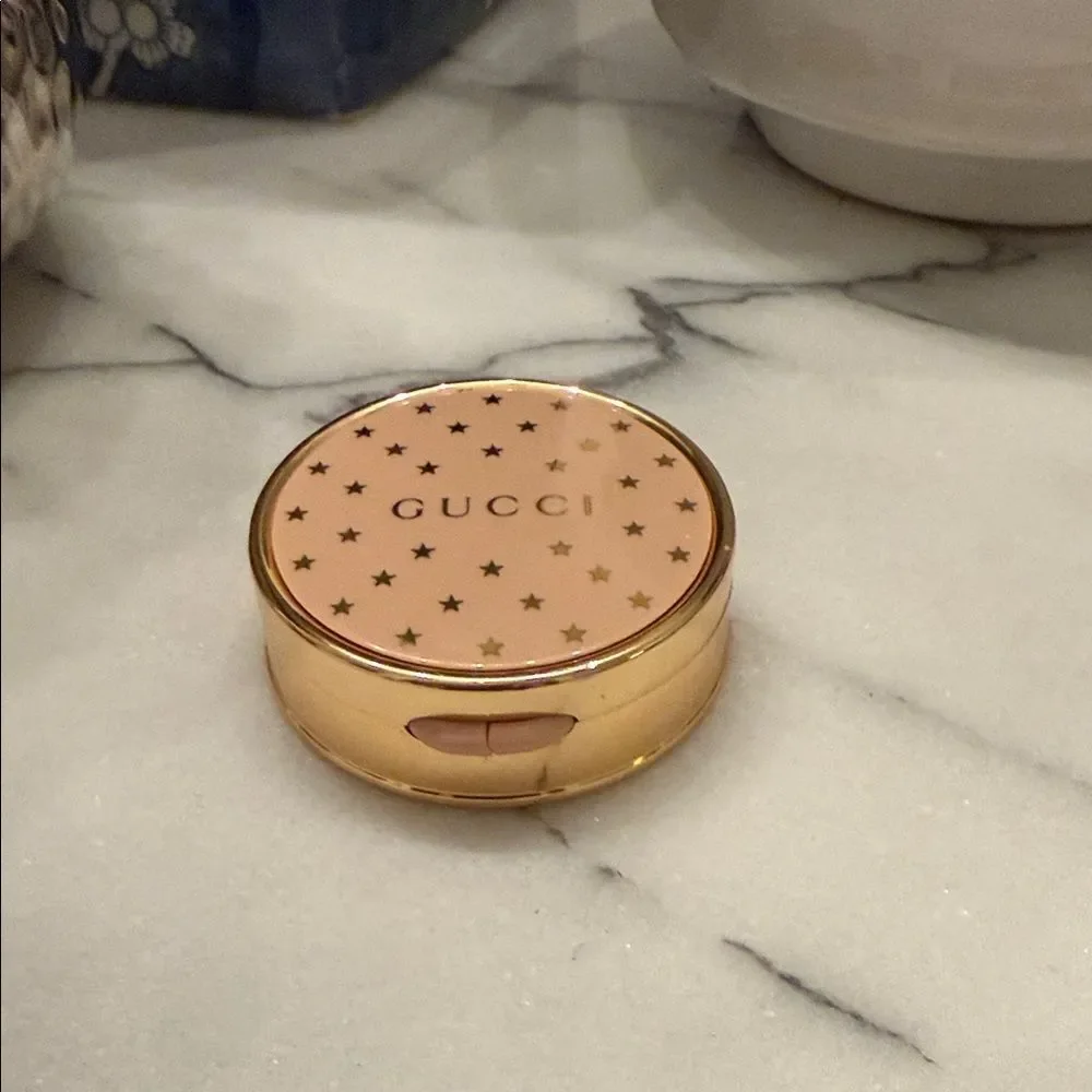 Gucci Luminous Matte Powder Blush-Silky Rose